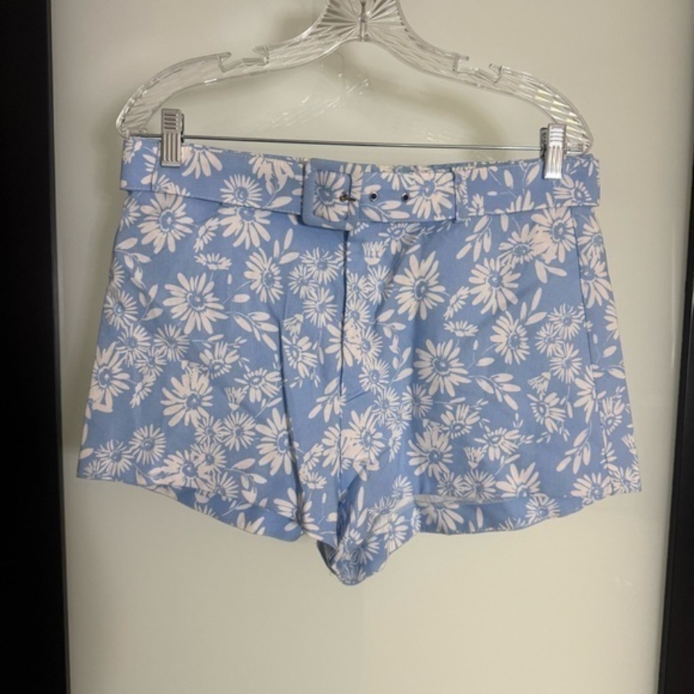 NWT Zara linen blend floral shorts with matching belt size XL